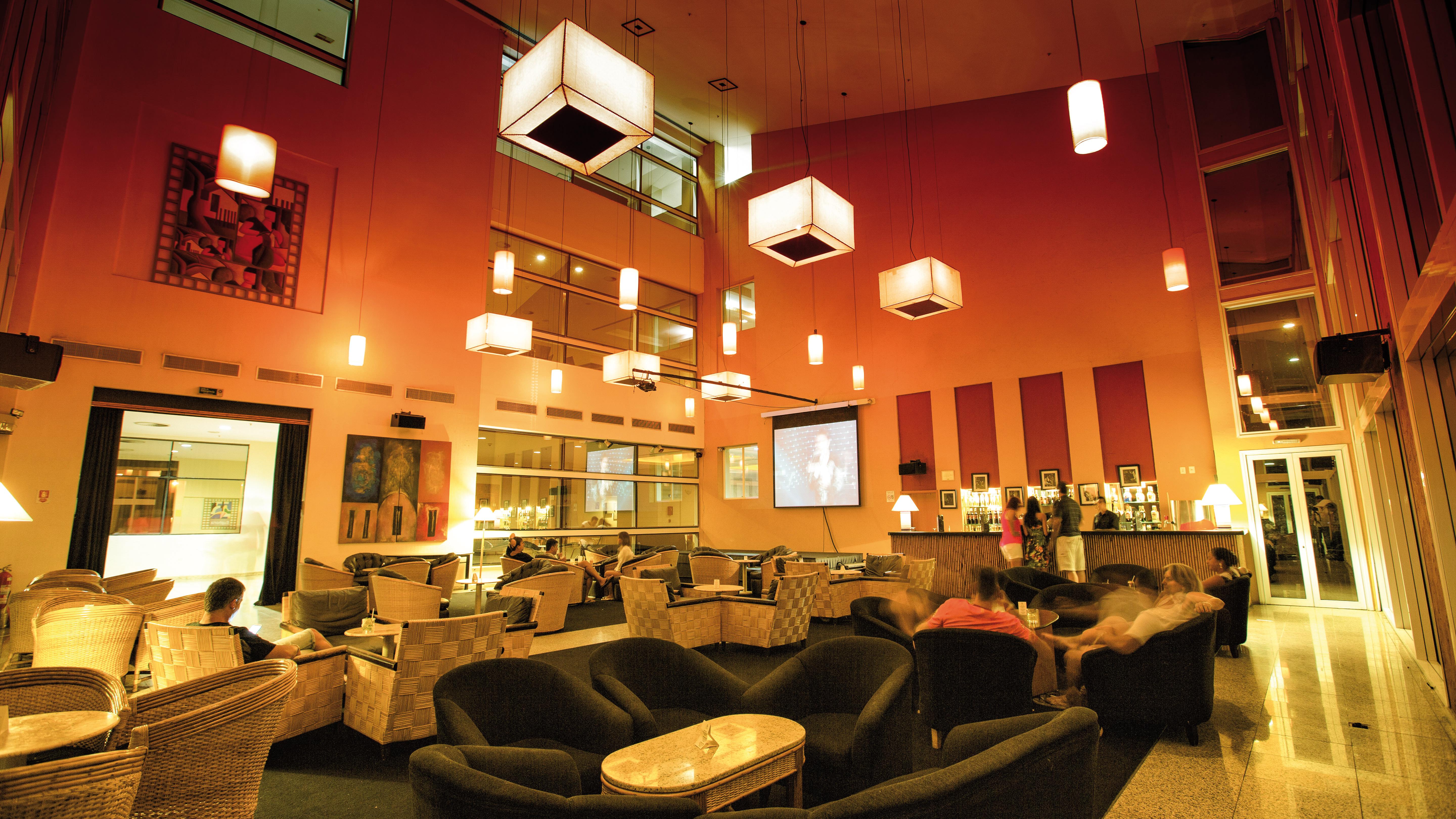 Vila Gale Eco Resort Angra Άνγκρα Ντος Ρέις Εξωτερικό φωτογραφία The lounge at the airport